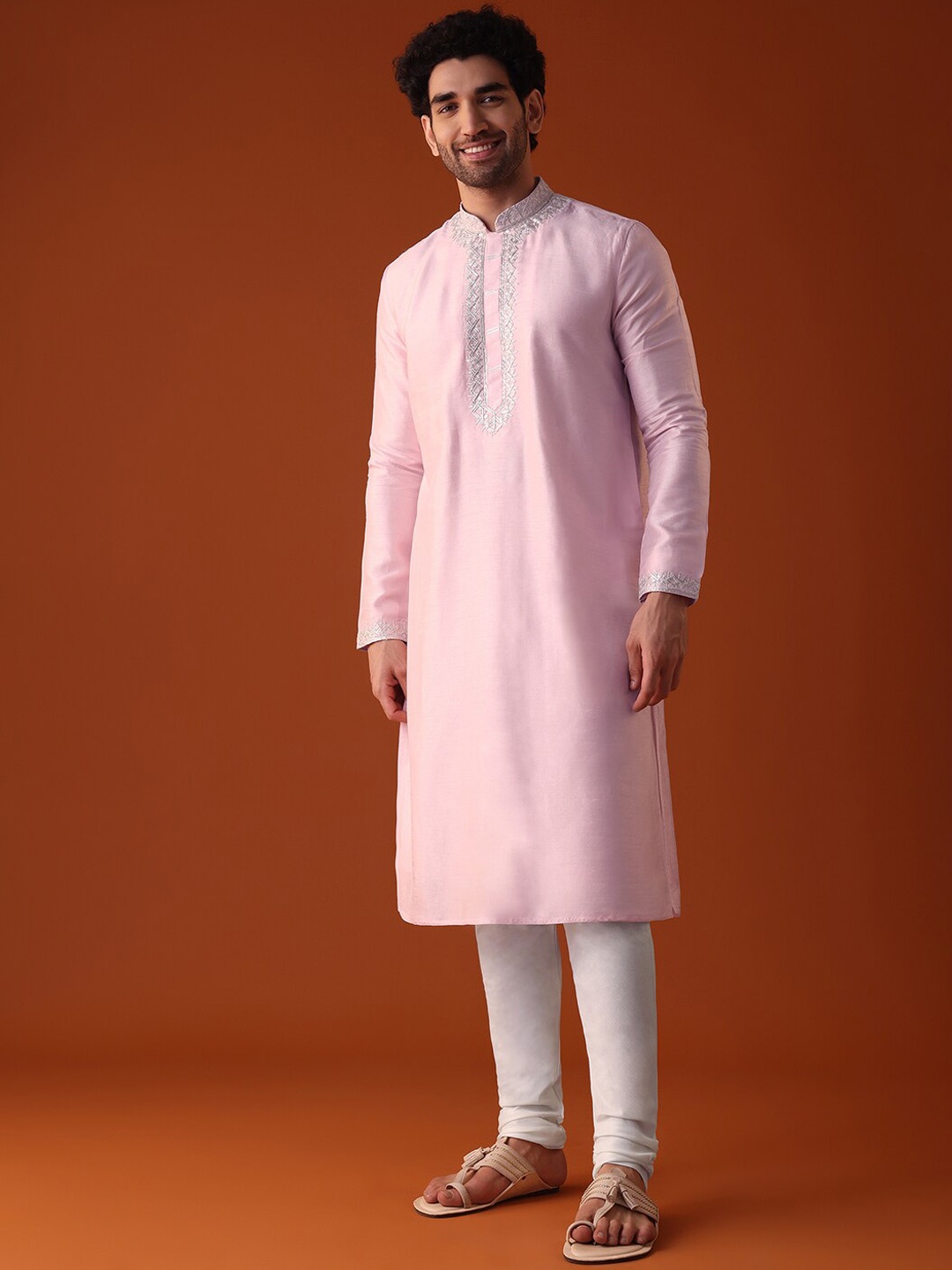 

KALKI Fashion Gotta Patti Mandarin Collar Regular Kurta With Churidar, Pink