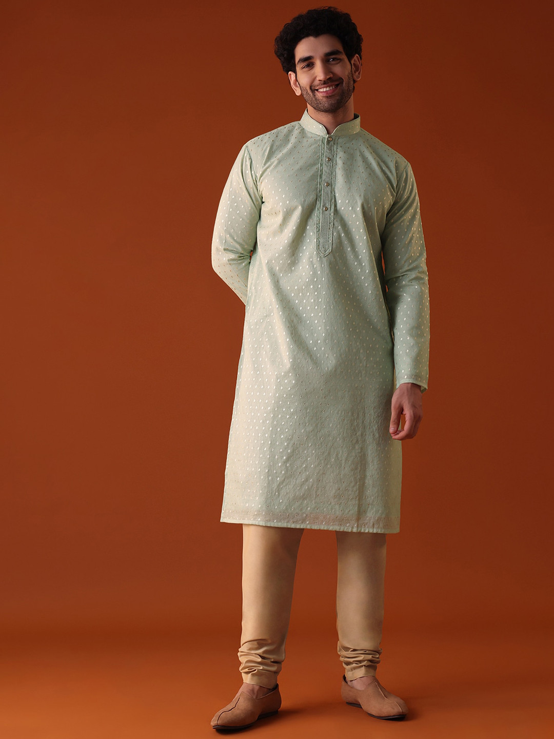 

KALKI Fashion Geometric Print Mandrain Collar Long Sleeves Regular Kurta With Pyjamas, Green