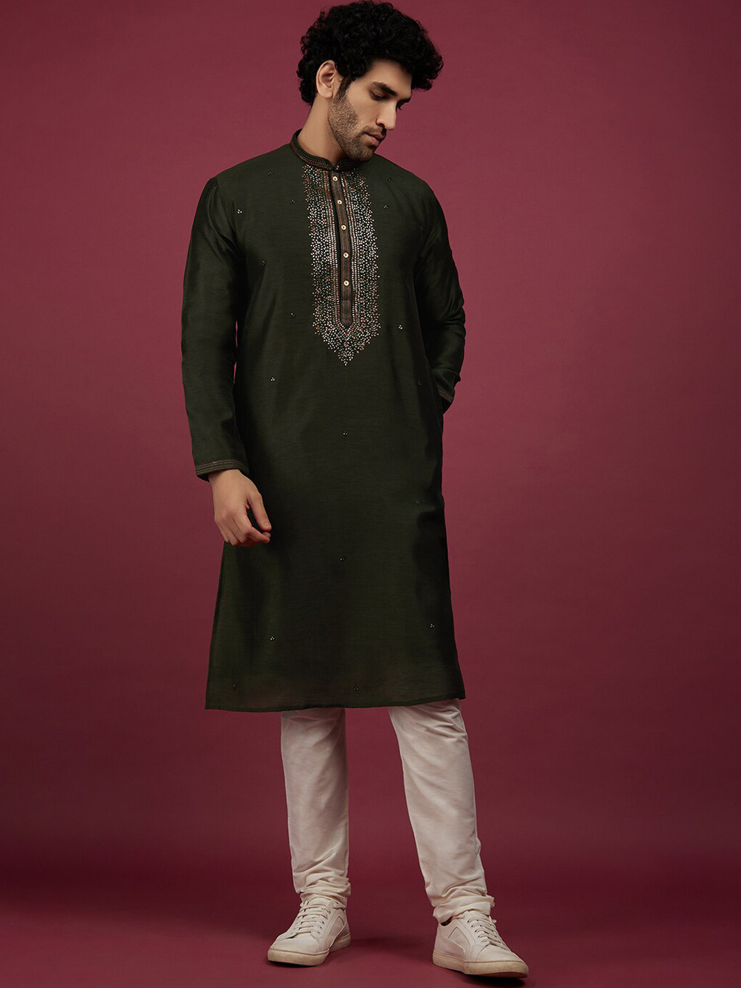 

KALKI Fashion Mandarin Collar Ethnic Motif Embroidered Kurta with Churidar, Green