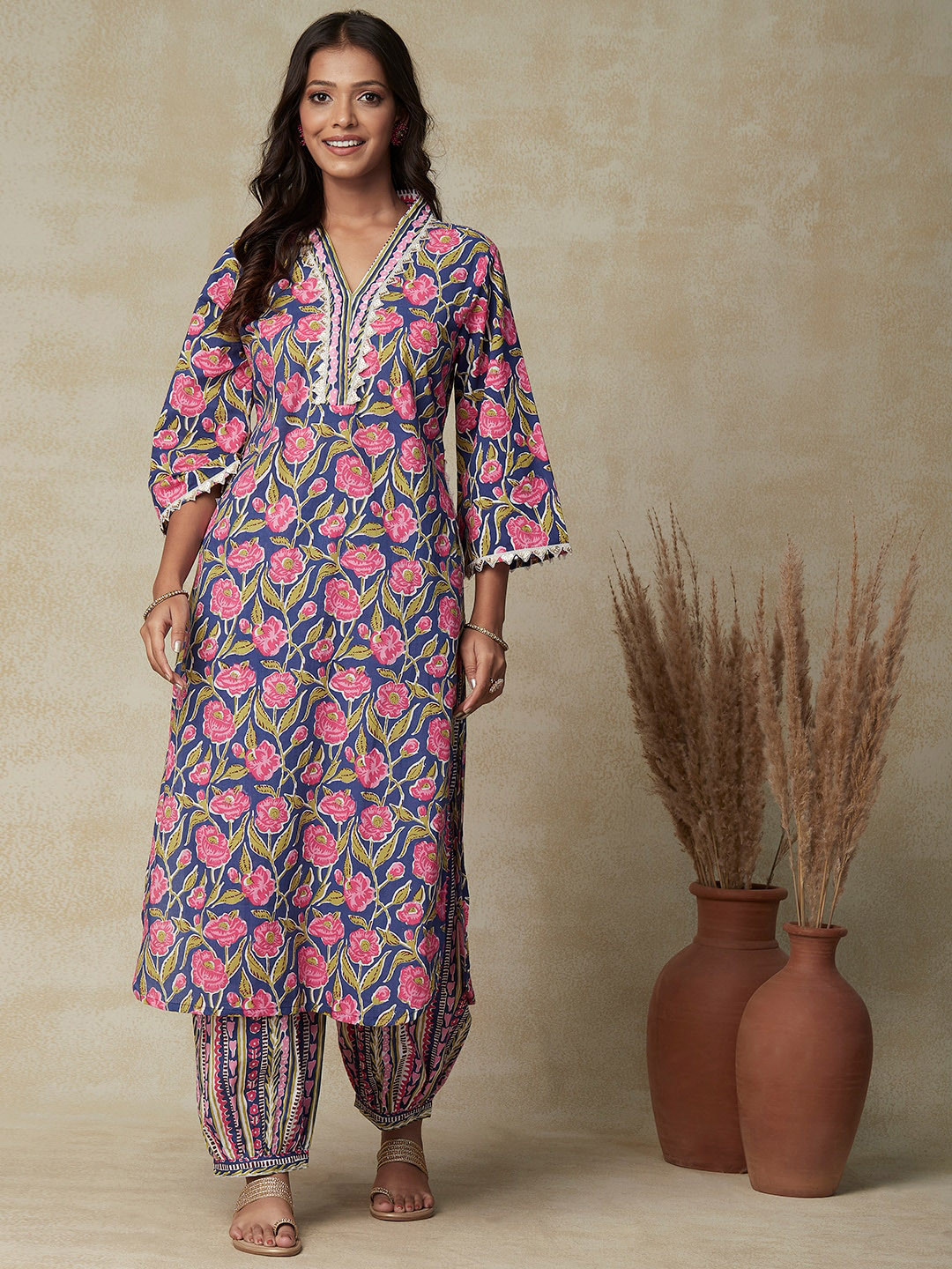 

FASHOR Blue & Pink Floral Printed V-Neck Thread Work Pure Cotton Kurta with Salwar