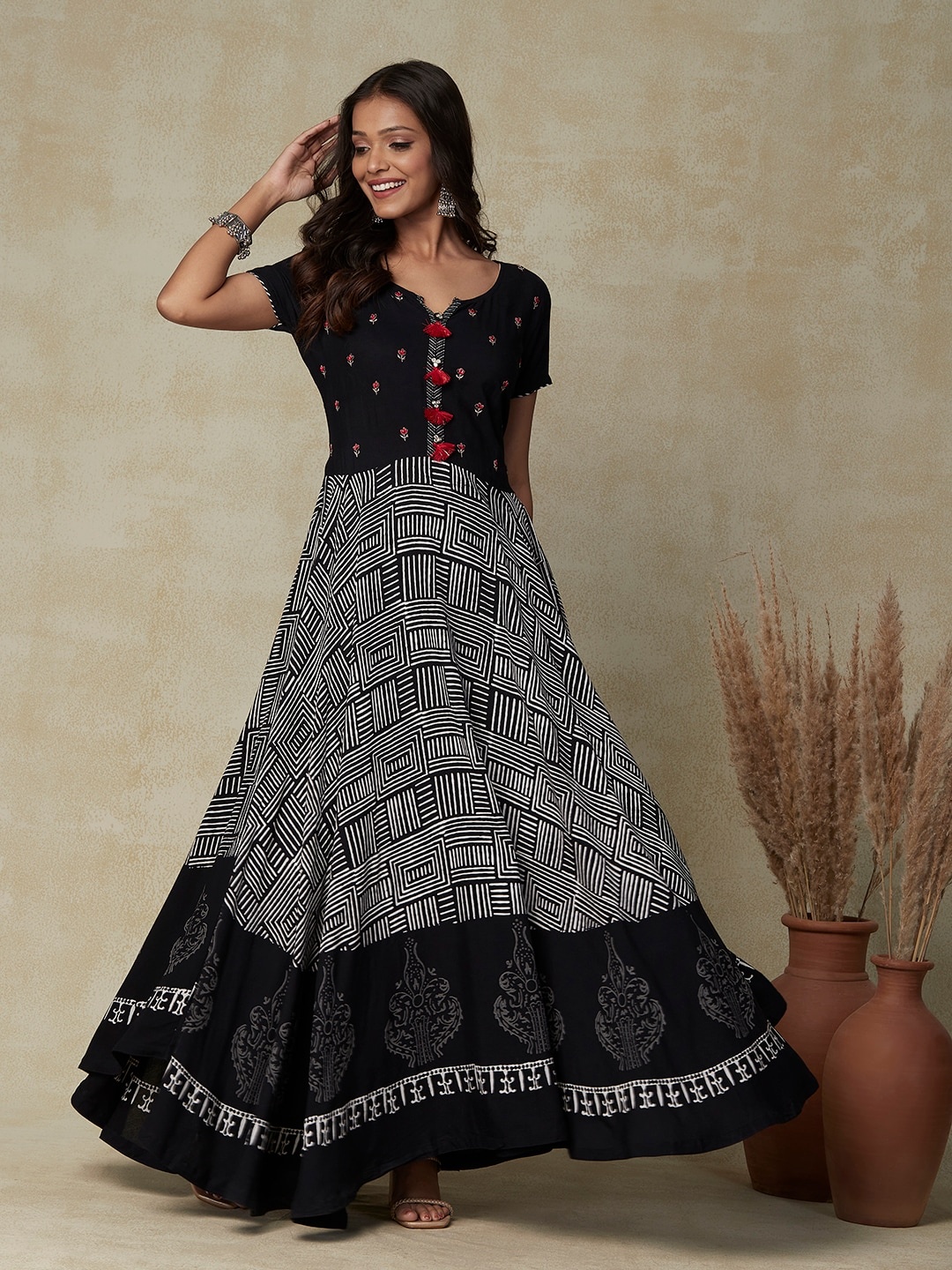 

FASHOR Black & White Ethnic Motifs Printed Embroidered Fit & Flare Dress