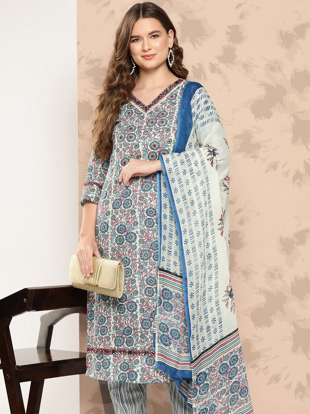 

Yufta Women Floral Printed Regular Pure Cotton Kurta with Trousers & With Dupatta, Off white