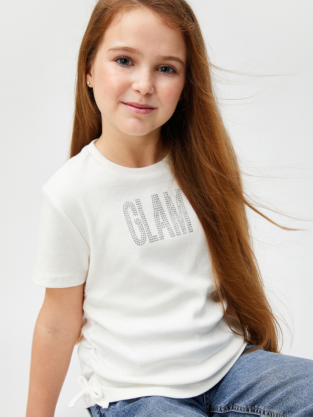 

Koton Girls Typography Printed Round Neck T-shirt, White