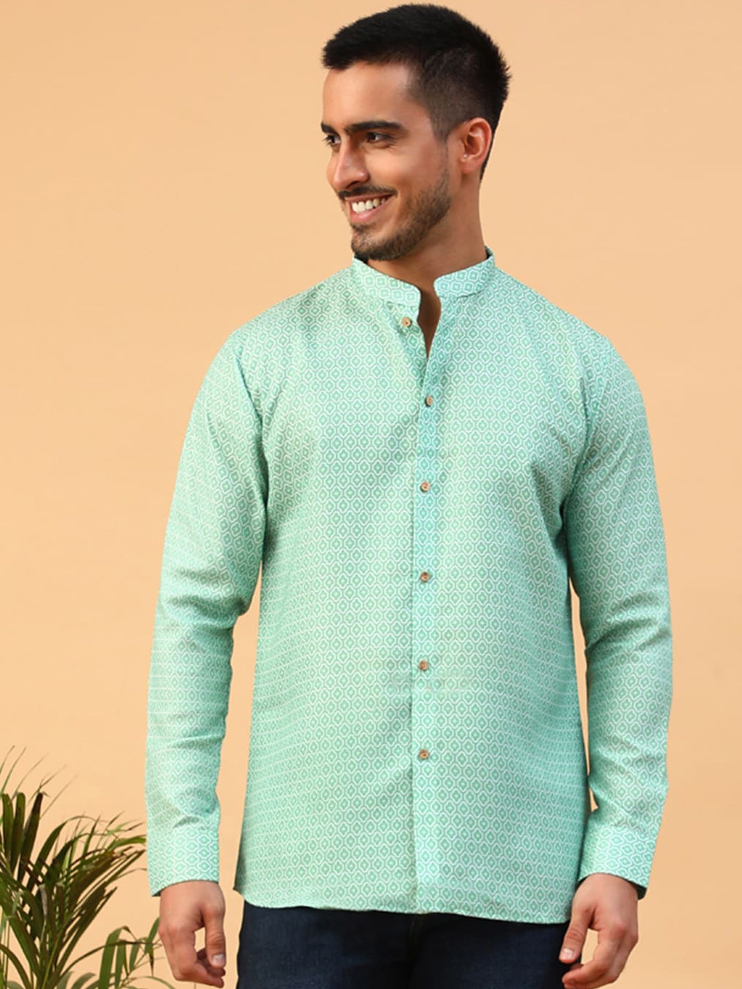 

TABARD Men Green & moonlight jade Flared Sleeves Thread Work Kurta
