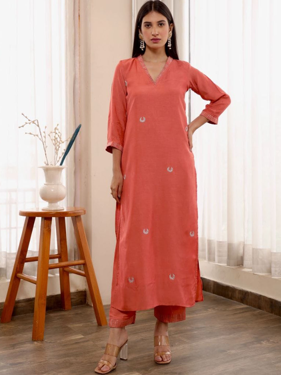 

ASRUMO Ethnic Motifs Embroidered V-Neck Straight Kurta & Trousers with Dupatta, Orange