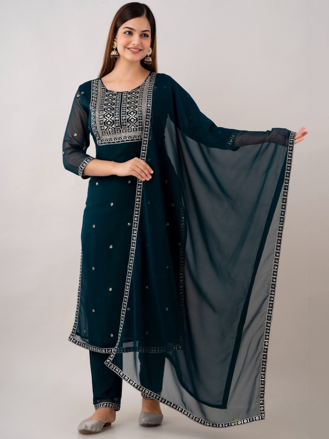 

CKM Ethnic Motifs Embroidered Zari Detailed Straight Kurta & Trousers with Dupatta, Green