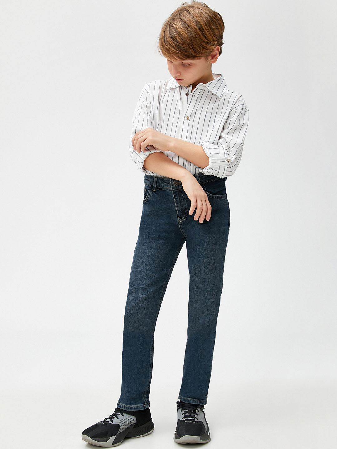 

Koton Boys Clean Look Light Fade Stretchable Cotton Jeans, Blue