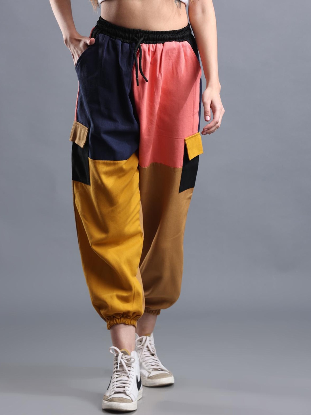 

The Dance Bible Women Colourblocked Anti Odour Relaxed Fit Cotton Joggers, Navy blue