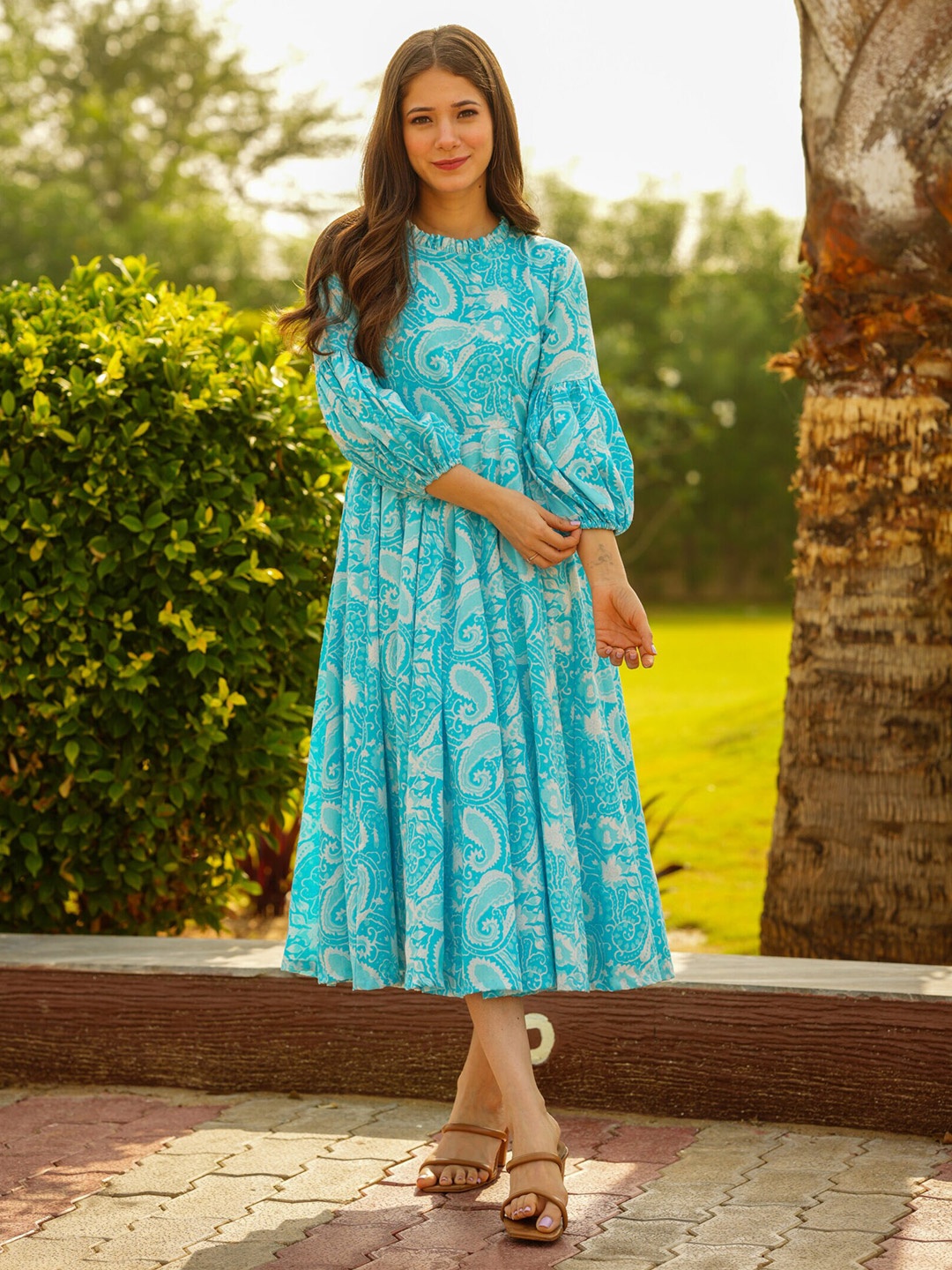 

VAANI CREATION Floral Printed Puff Sleeves Gathered Fit & Flare Dress, Blue