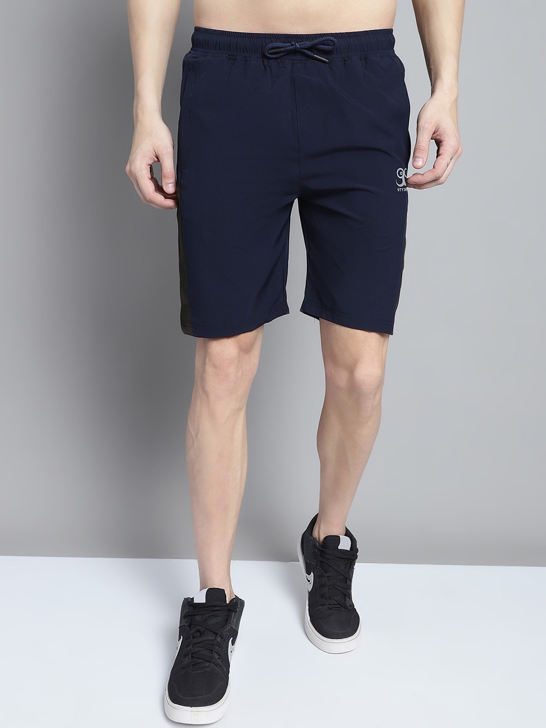 

9ty3ree Men Mid Rise Sports Shorts, Navy blue