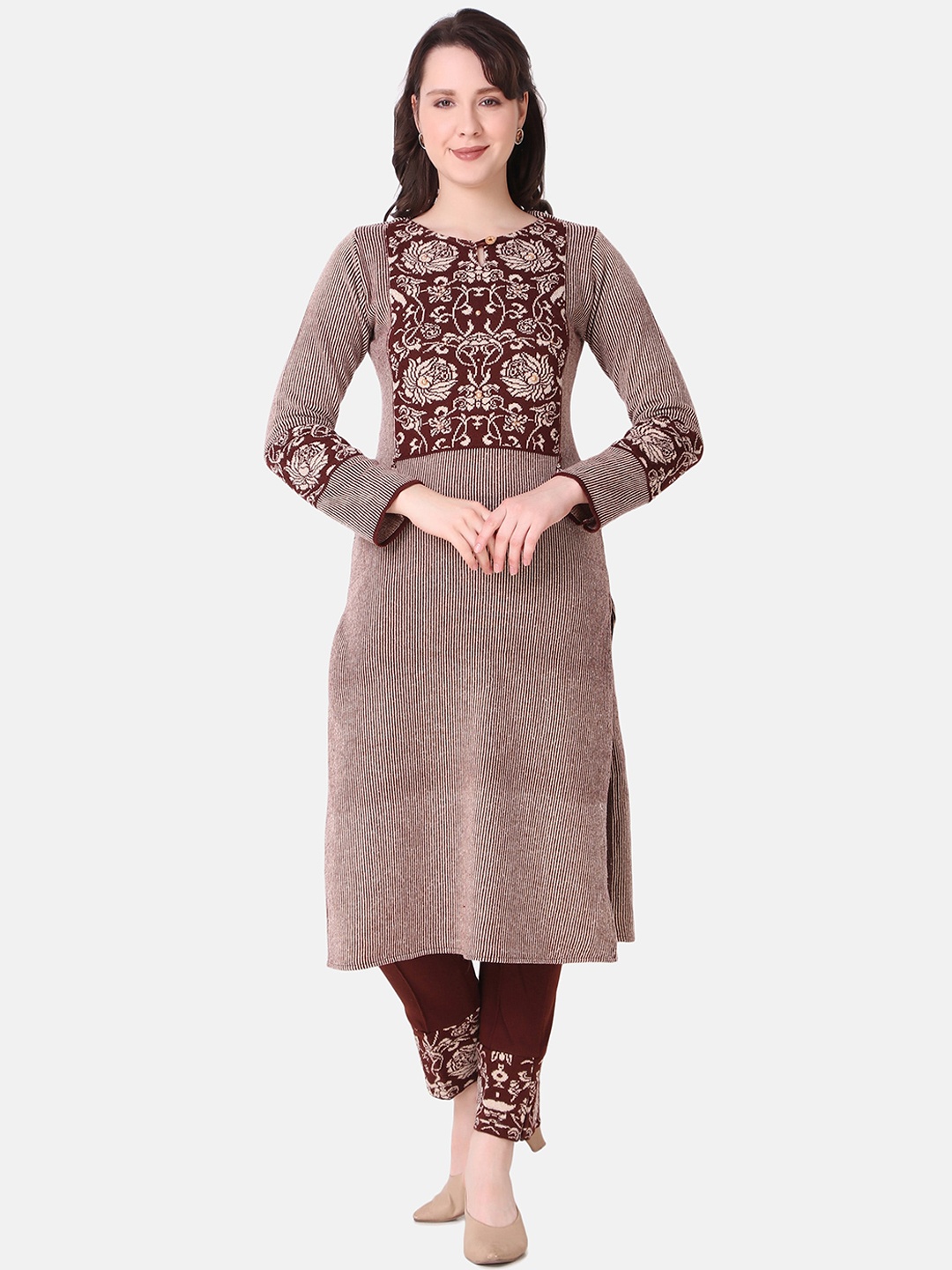 

Elthia Yoke Design Floral Printed Kurta With Trousers, Coffee brown