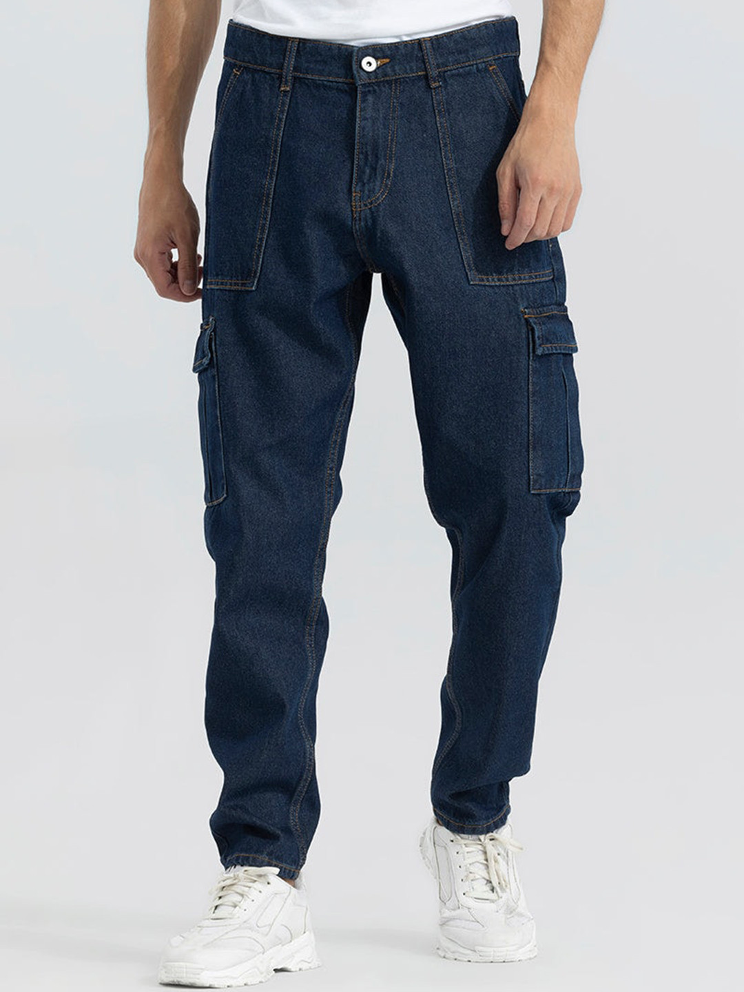 

Snitch Men Blue Relaxed Fit Mid-Rise Clean Look Cotton Jeans