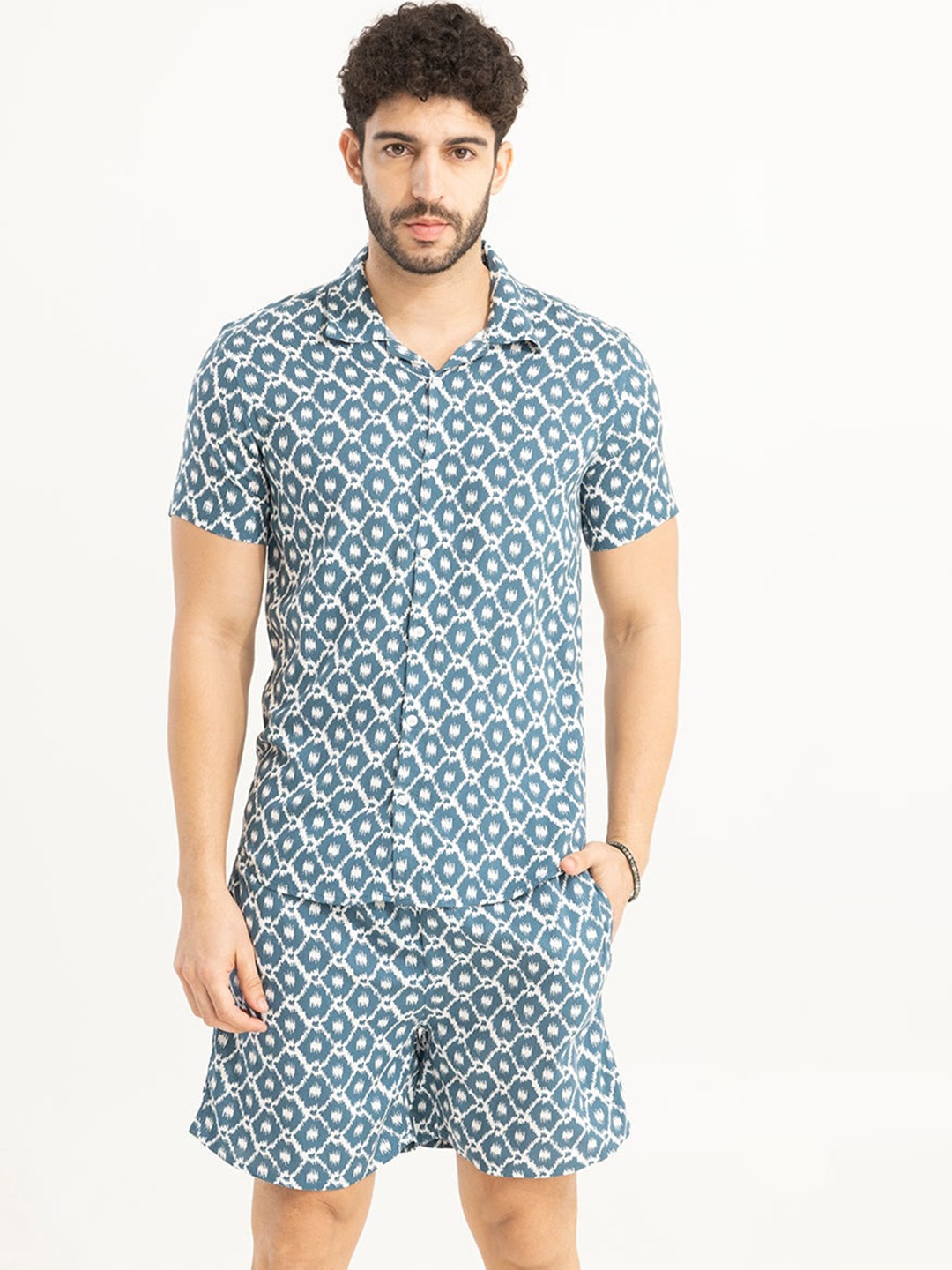 

Snitch Blue & White Printed Shirt & Shorts