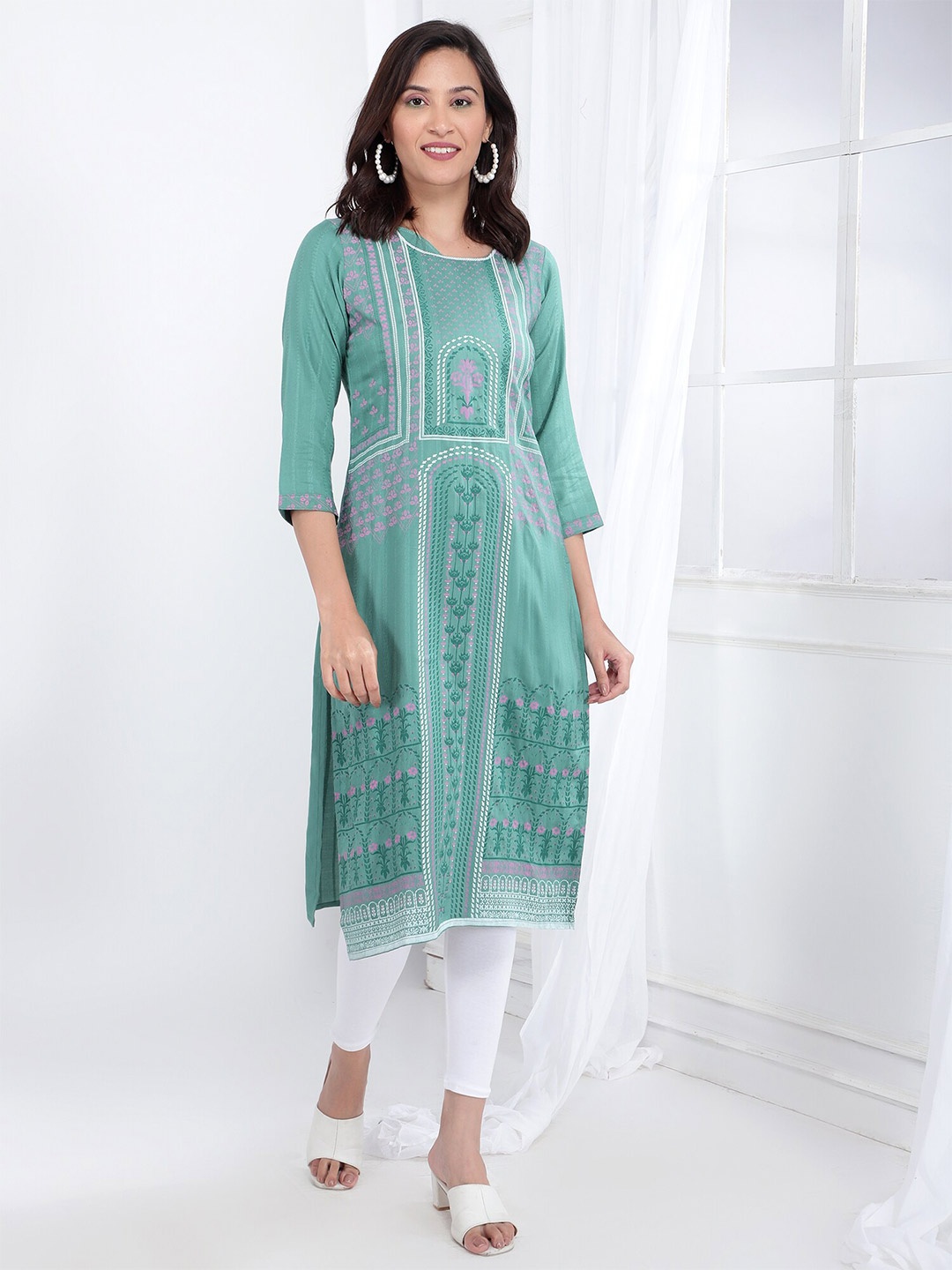 

Bani Women Ethnic Motifs Printed Liva Straight Kurta, Green