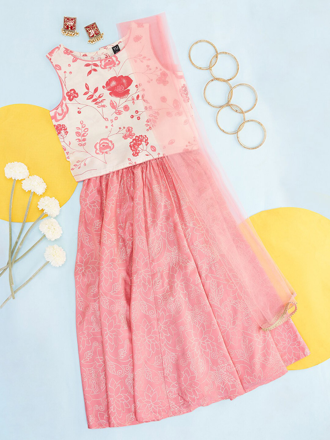 

YU by Pantaloons Girls Printed Ready to Wear Lehenga & Blouse With Dupatta, Pink