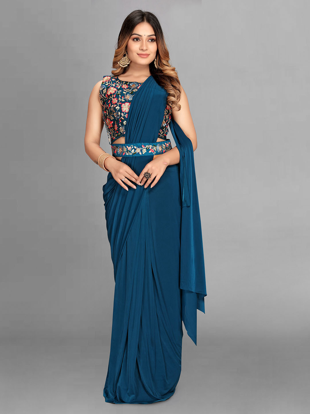 

CLEMIRA Sequinned Saree, Turquoise blue
