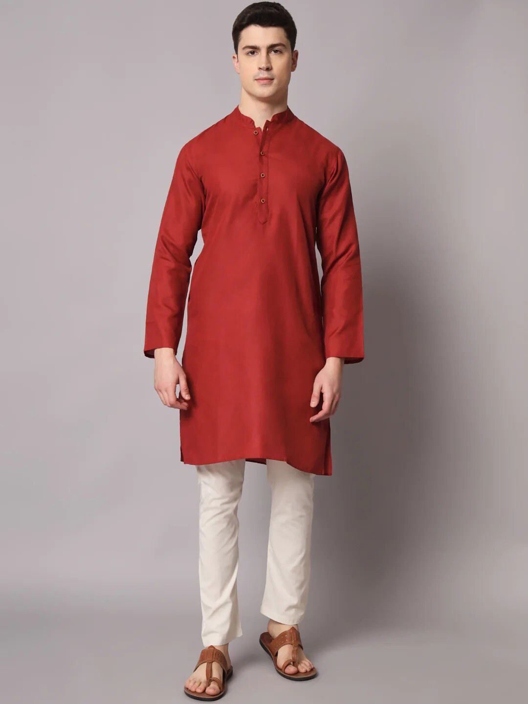 

Angroop Mandarin Collar Straight Kurta with Churidar, Maroon