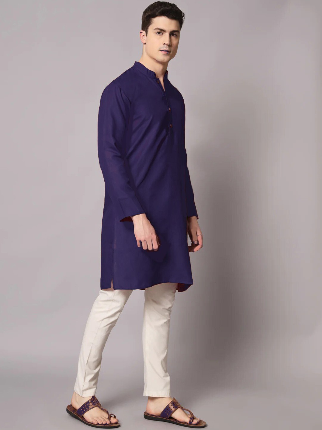 

Angroop Mandarin Collar Straight Kurta with Churidar, Navy blue