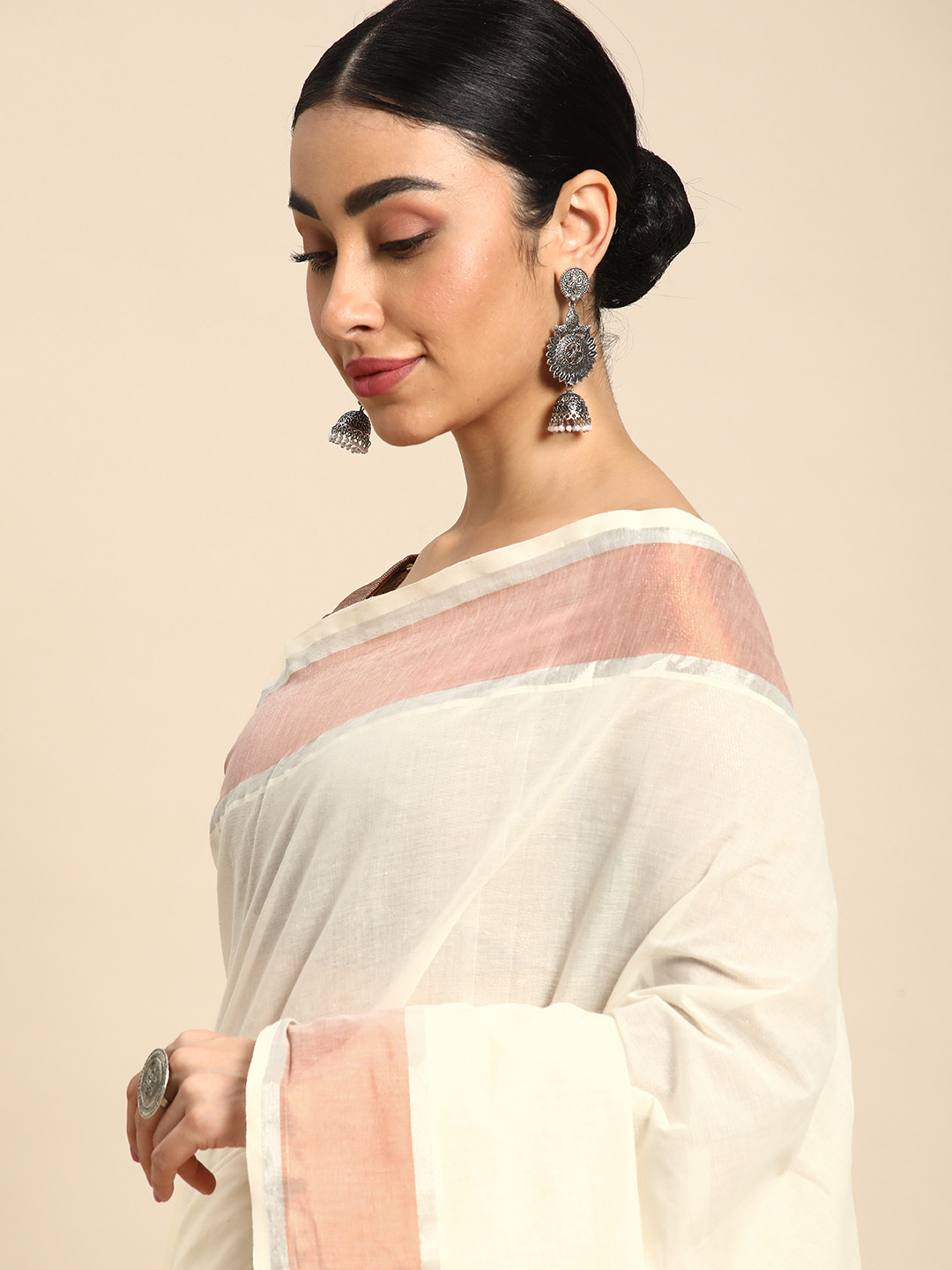 

Kalyan Silks Solid Zari Pure Cotton Kasavu Saree, Off white
