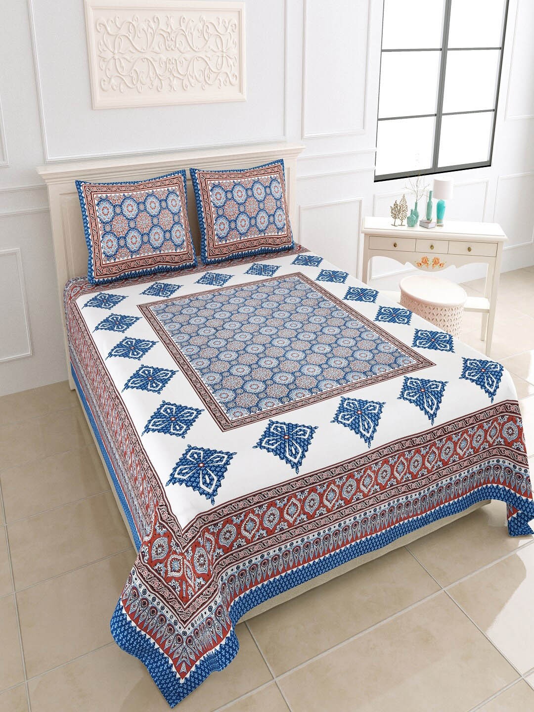 

Bombay Spreads Blue & White Floral Cotton 180 TC King Bedsheet With 2 Pillow Covers