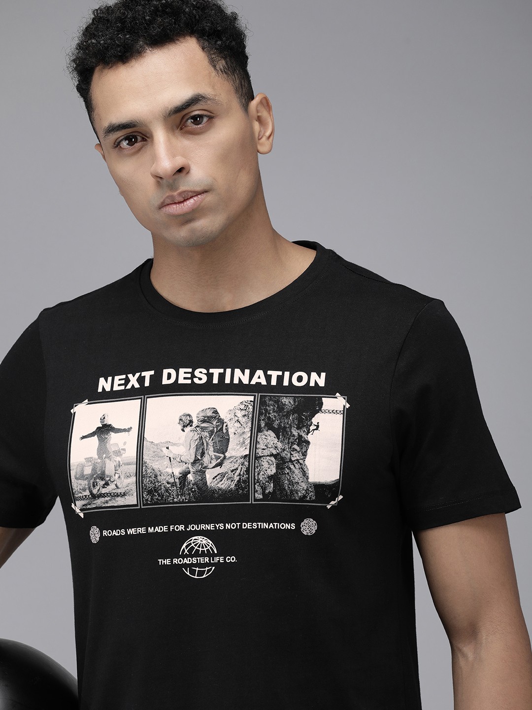 

Roadster Men Graphic Printed T-shirt, Black