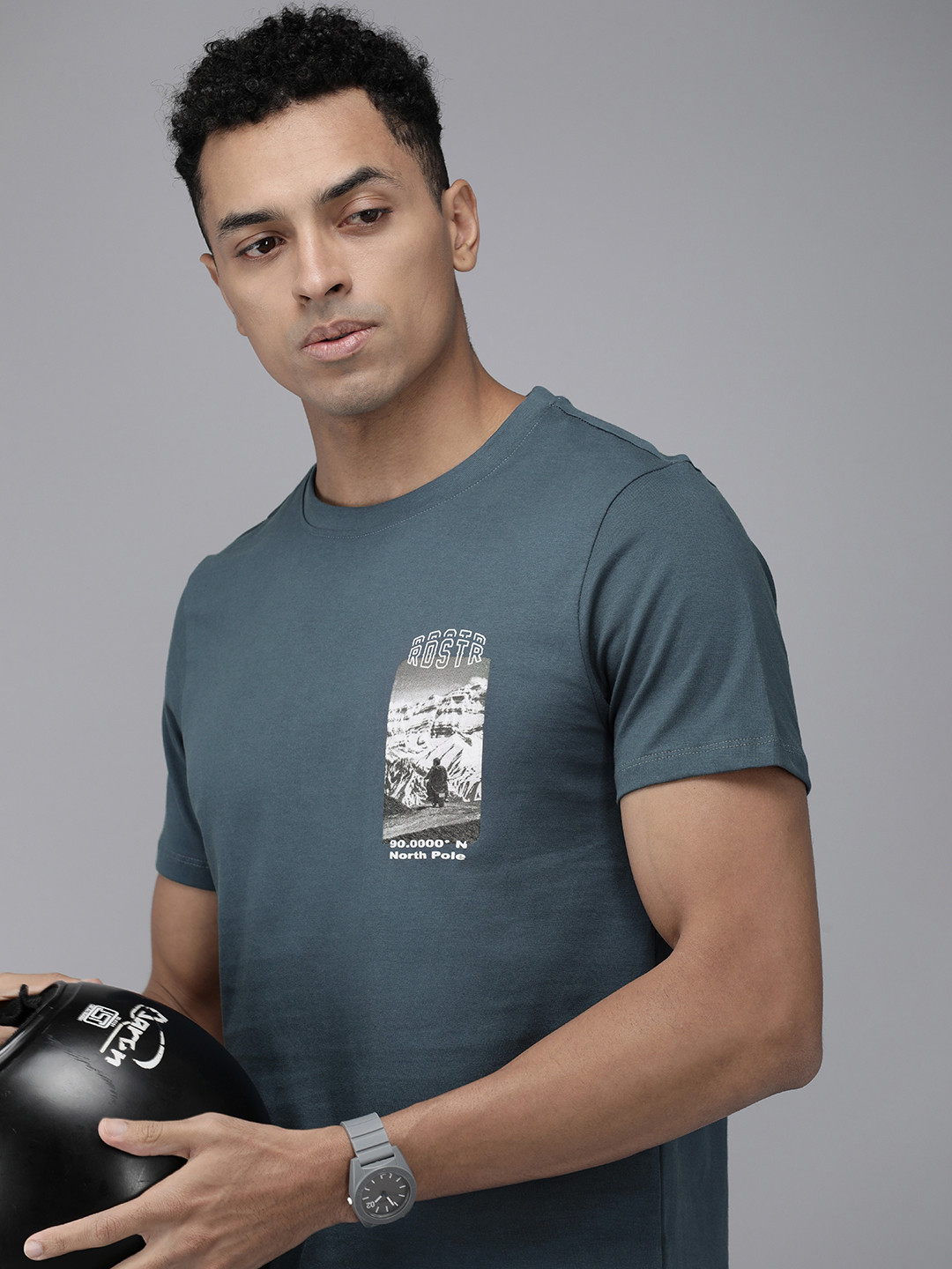 

Roadster Men Graphic Printed T-shirt, Blue