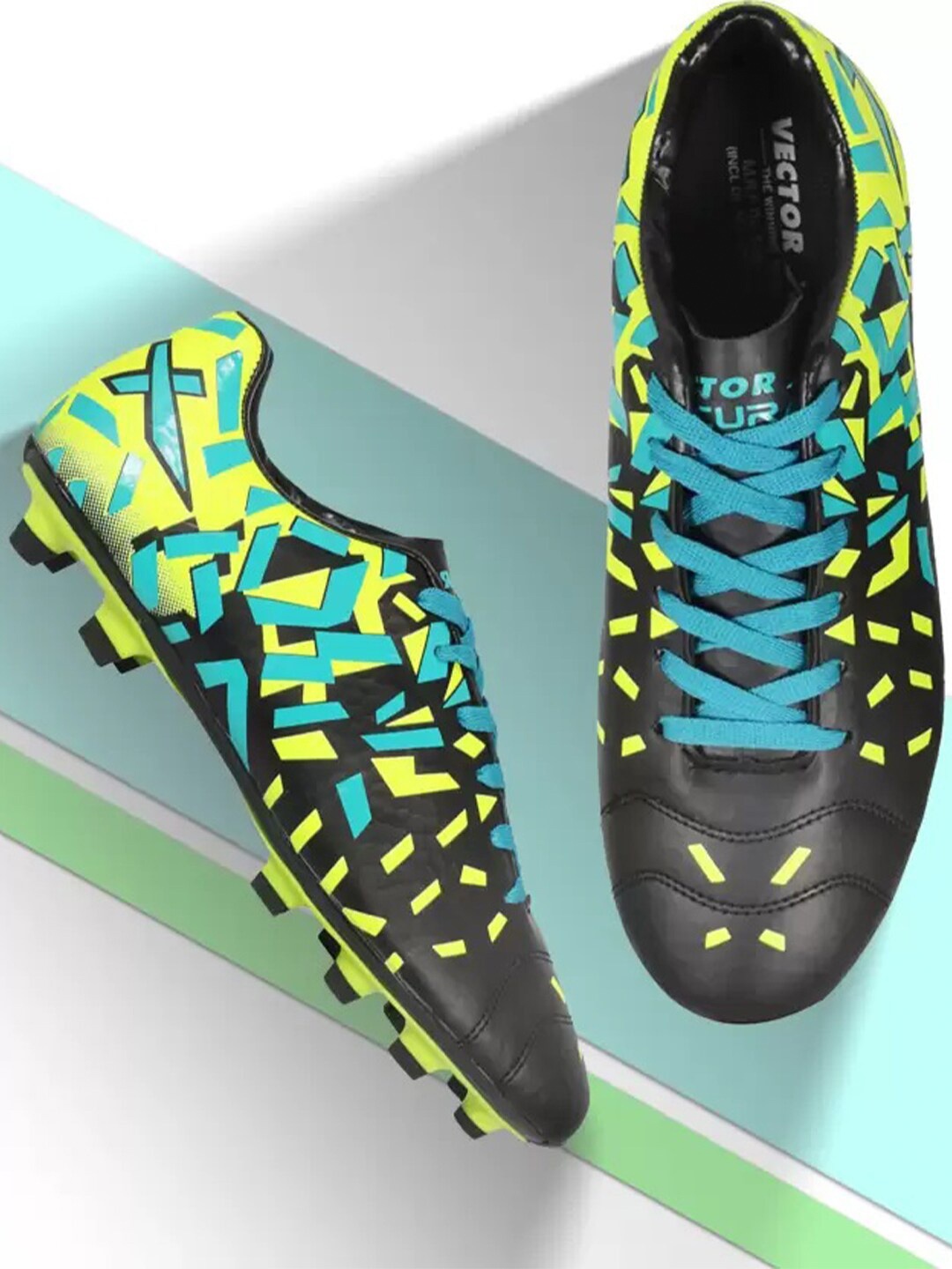 

VECTOR X Unisex ACURA Football Shoes, Black