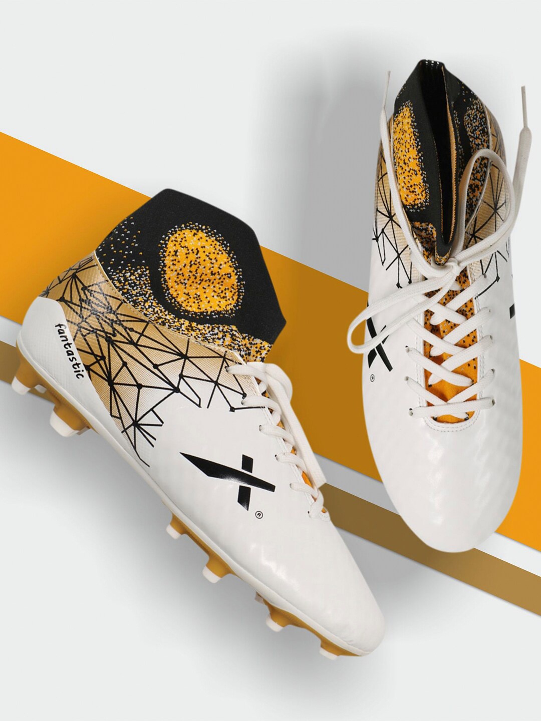 

VECTOR X Unisex Printed Football Shoes, White