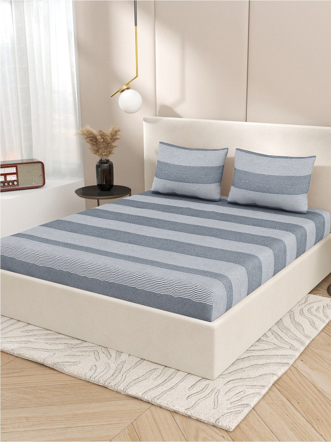 

Varde Grey & White Striped Cotton 210 TC King Bedsheet With 2 Pillow Covers