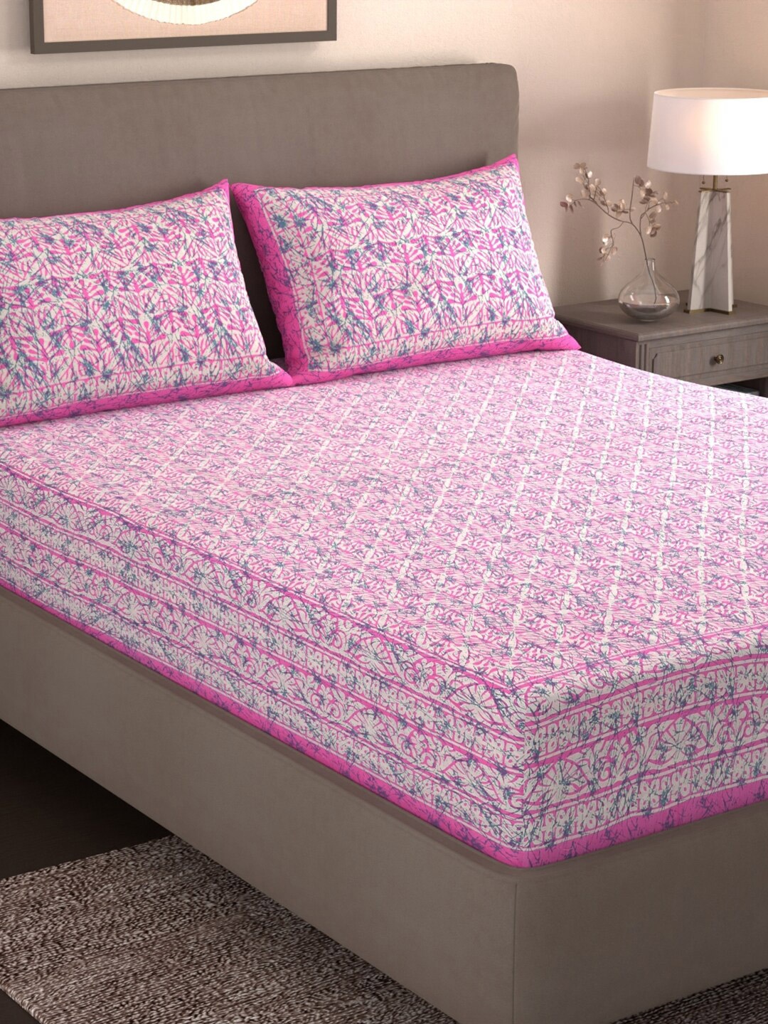 

Varde Pink & White Ethnic Motifs Printed 210 TC Cotton King Bedsheet Set 2.25 m x 2.50 m
