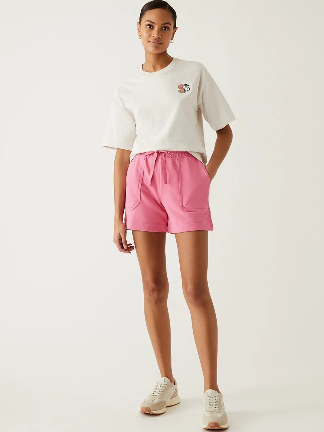 

Marks & Spencer High-Rise Regular Shorts, Pink