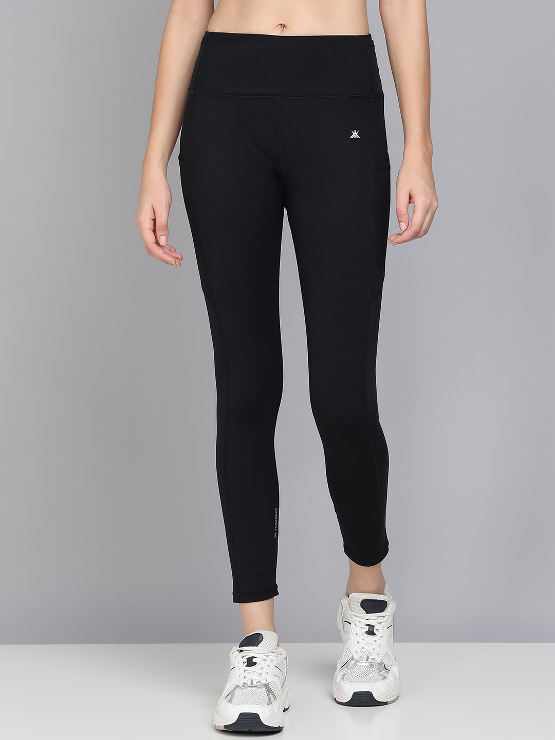 

KOBO Seamless High Rise Rapid-Dry Gym Tights, Black