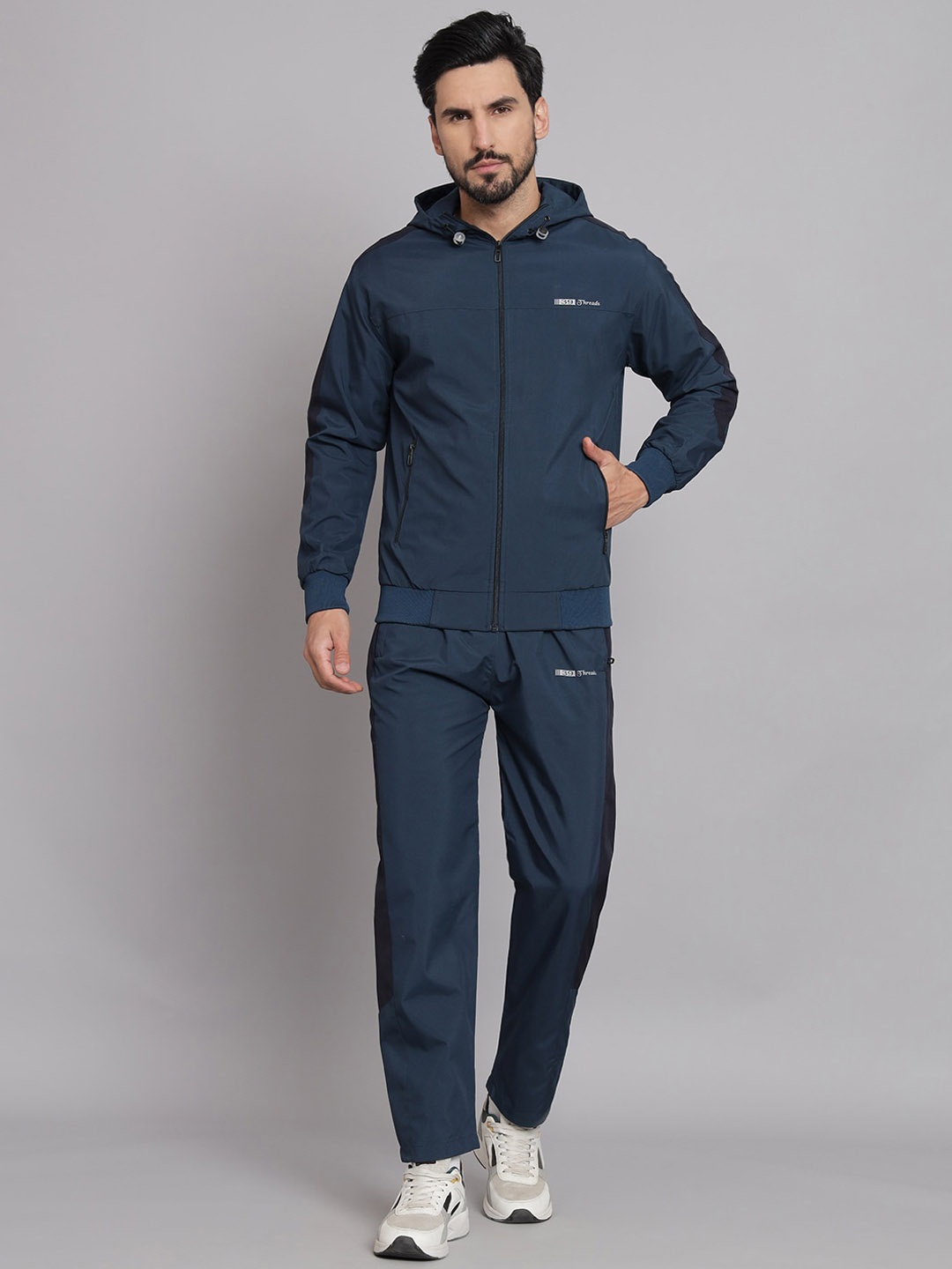 

39 THREADS Men Hooded Sports Tracksuit 1291, Blue