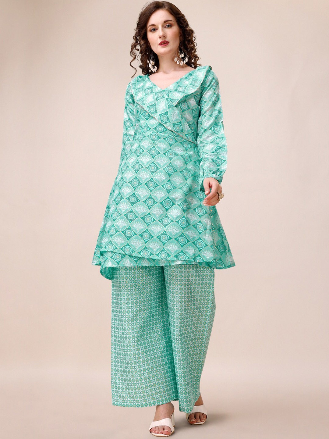 

JATRIQQ Ethnic Motifs Printed Gotta Patti Pure Cotton A-Line Kurta With Palazzos, Sea green