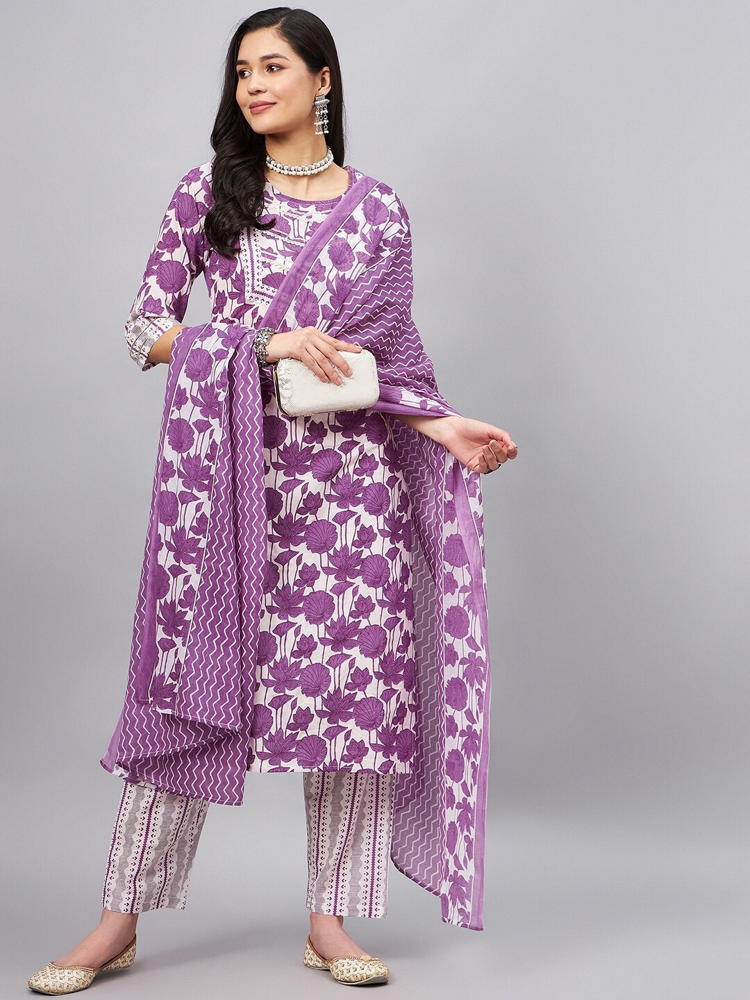 

WineRed Floral Printed Regular Gotta Patti Pure Cotton Kurta with Trousers & With Dupatta, Purple