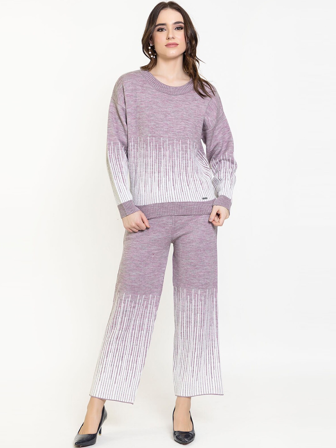

Elthia Printed Pure Woolen T-Shirt & Trouser, Lavender