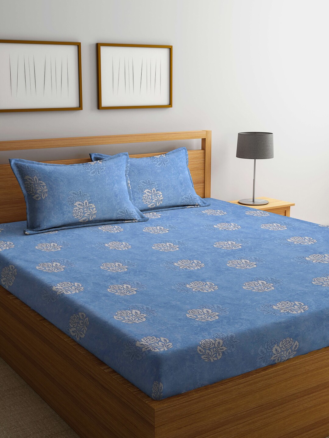 

KLOTTHE Blue & White Floral Printed Pure Cotton 400 TC King Bedsheet With 2 Pillow Covers