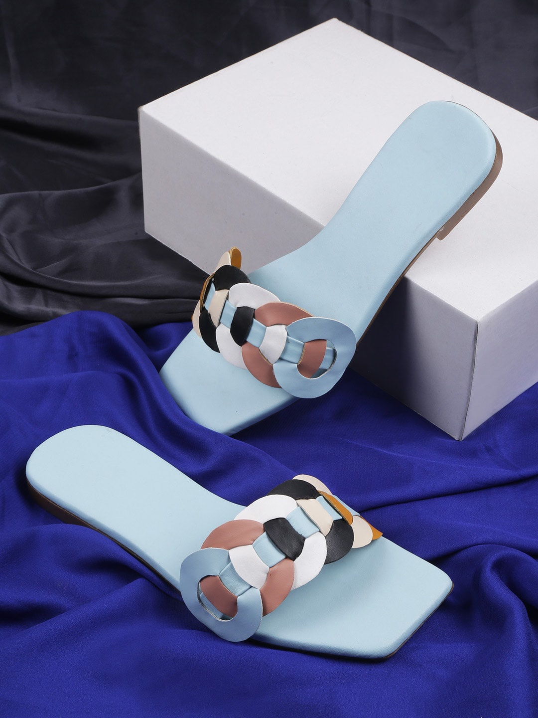

PERY PAO Colourblocked Open Toe Flats, Blue