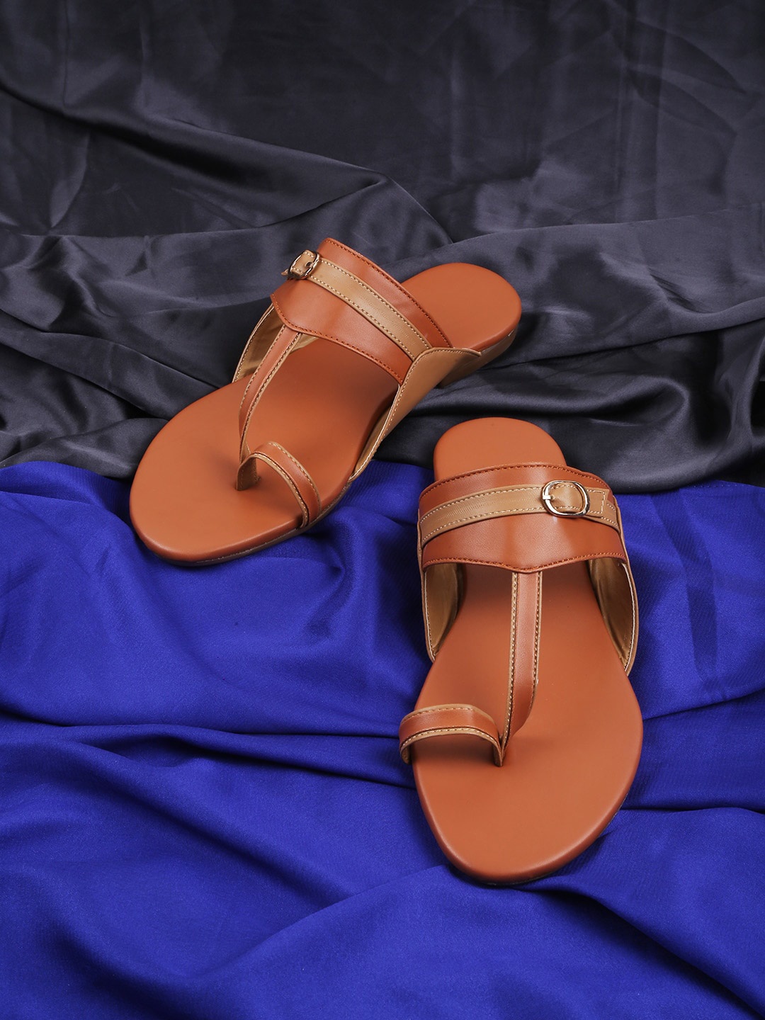 

PERY PAO Buckle Detail One Toe Flats, Brown