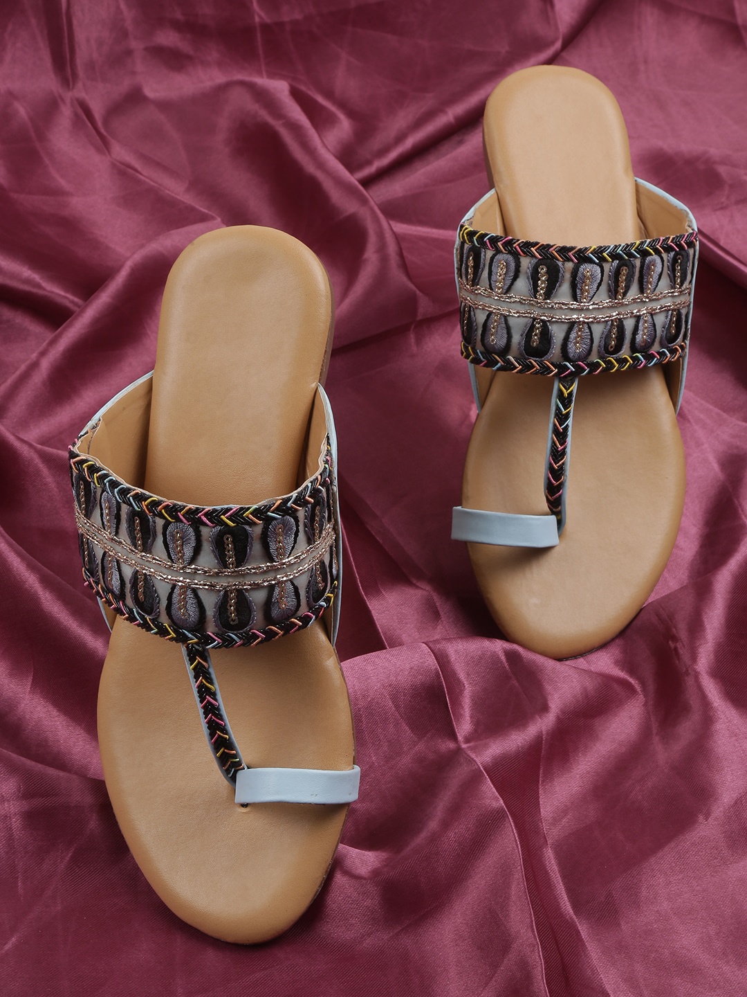 

PERY PAO Embroidered One Toe Flats, Blue