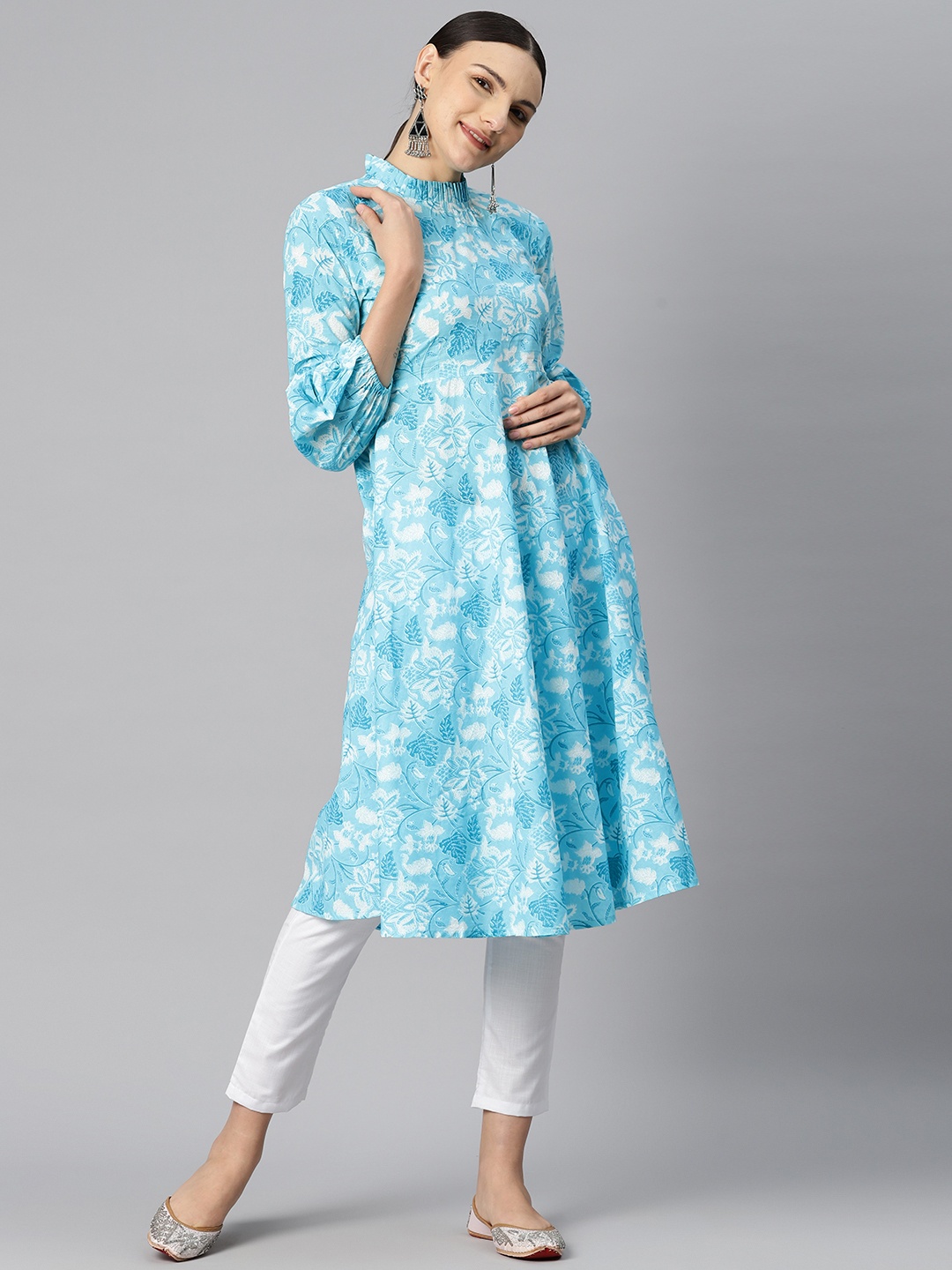 

KALINI Women Floral Printed Cotton Kurta, Turquoise blue