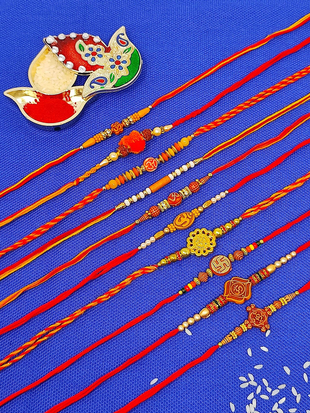 

CRAYTON Set Of 10 Rakhis, Red