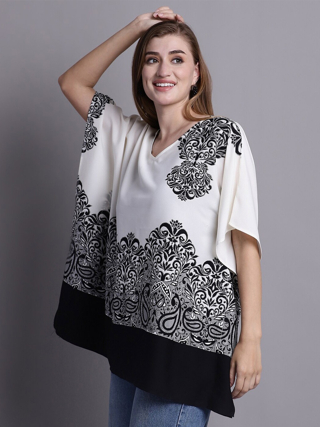 

Rute White Ethnic Motif Printed Kimono Sleeve Cotton Kaftan Top
