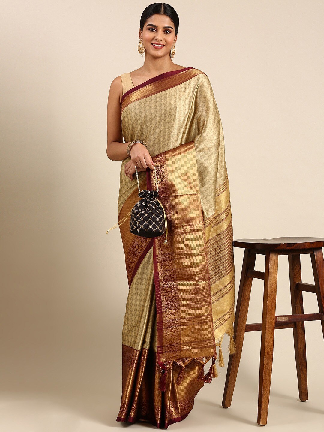 

VILLAGIUS Woven Design Zari Silk Cotton Ikat Saree, Beige