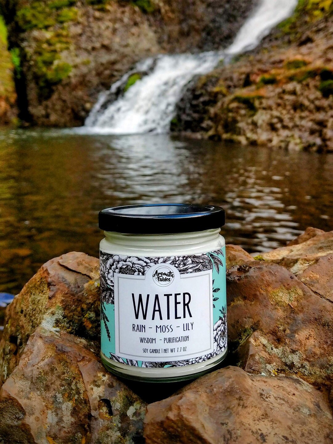 

Aromatic Fables Elements of Nature WATER White & Black Lilly Scented Jar Glass Candle
