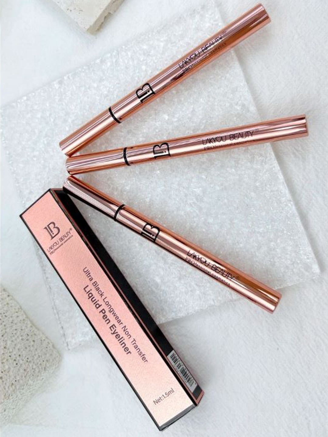 

LAKYOU BEAUTY Rose Gold Non Transfer Liquid Pen Eyeliner 1.5ml, Black