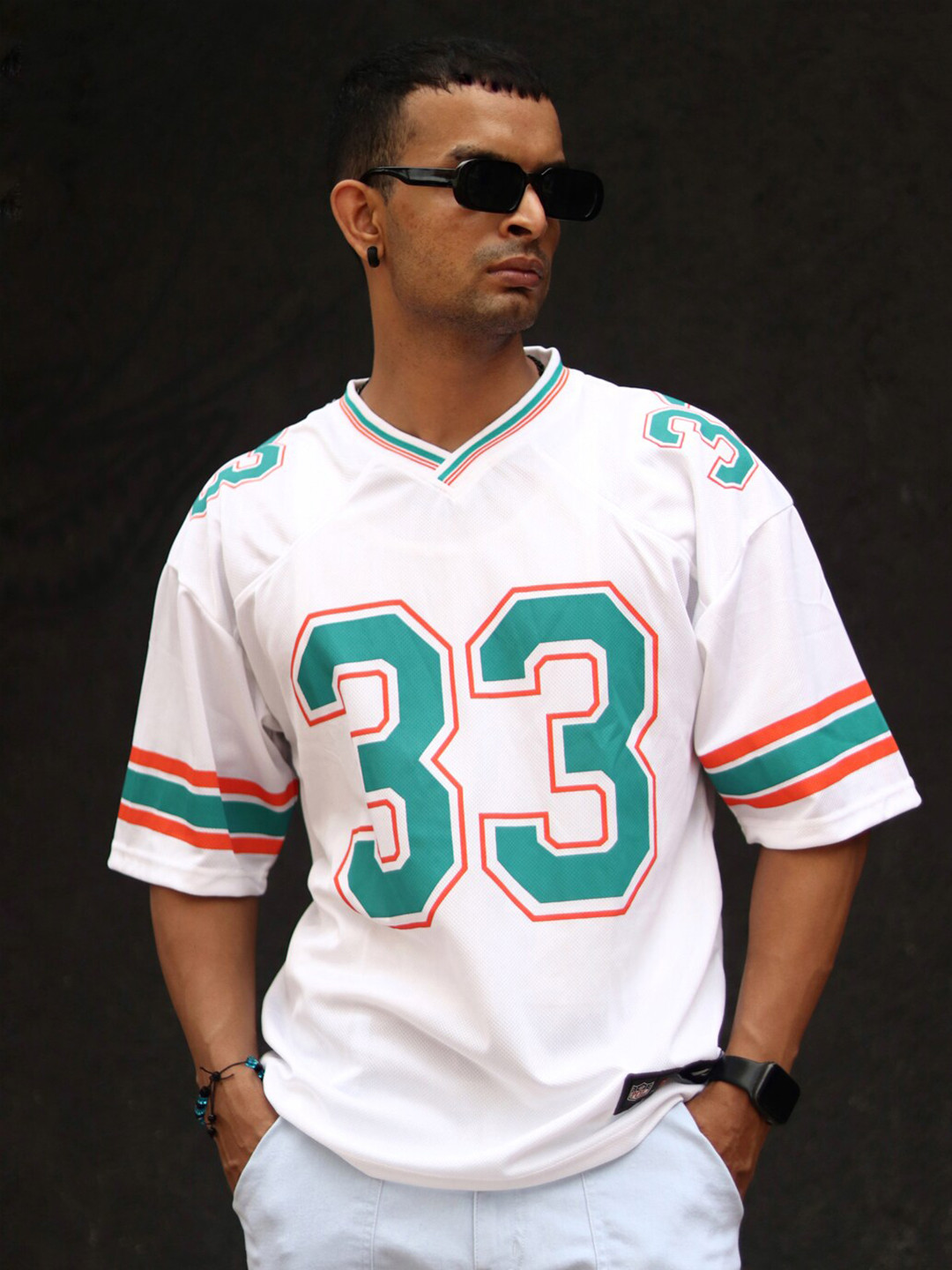 

Powerlook Whit & Green Varsity Printed V-Neck Drop Shoulder Sleeves T-shirt, White