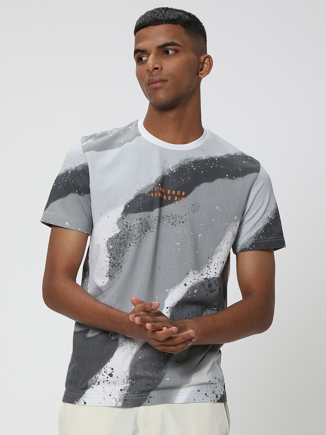 

Mufti Abstract Printed Pure Cotton Slim Fit T-shirt, Grey