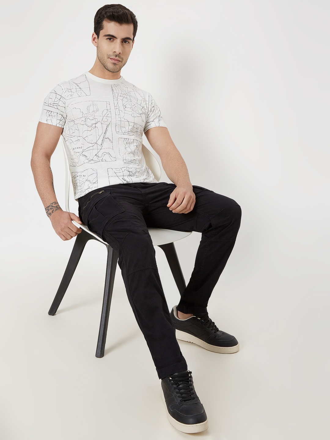 

Mufti Typography Printed Slim Fit Pure Cotton T-Shirt, Off white