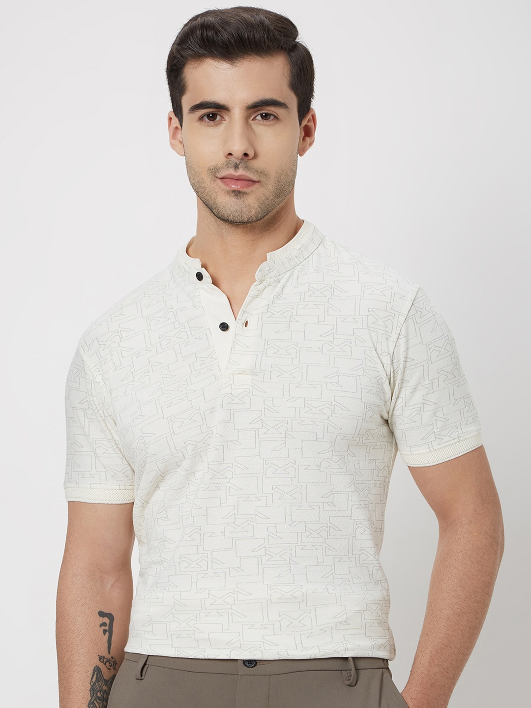 

Mufti Abstract Printed Henley Neck Slim Fit Pure Cotton T-shirt, Off white